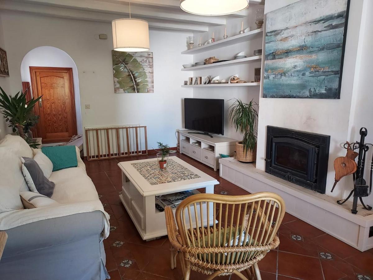 Apartamento A 150 Metros De La Playa Y Del Puerto Deportivo エステポナ エクステリア 写真