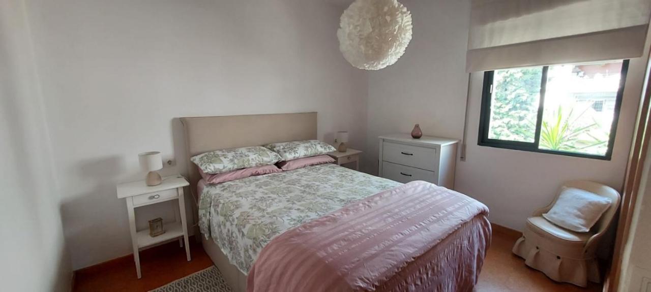 Apartamento A 150 Metros De La Playa Y Del Puerto Deportivo エステポナ エクステリア 写真
